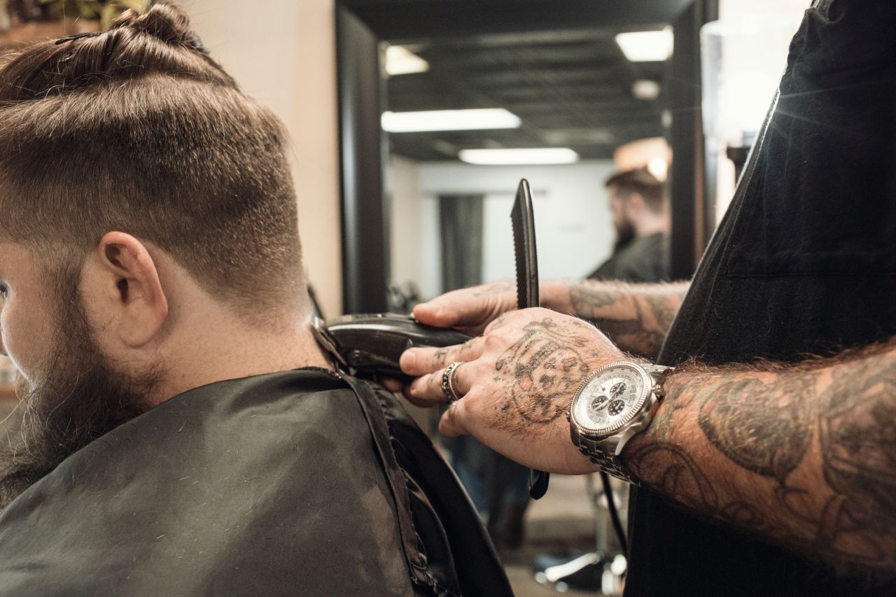 Jak dbać o czystość w salonie fryzjerskim?