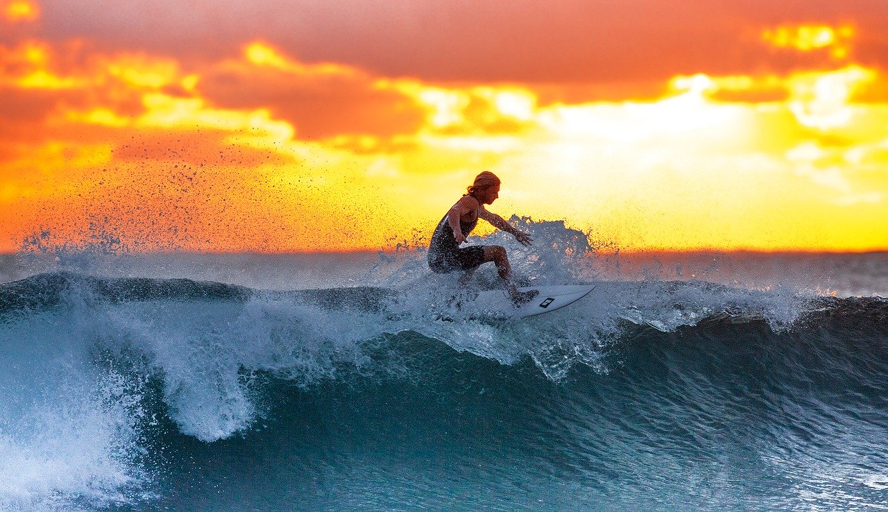 Jak się przygotować do pierwszej lekcji surfingu?